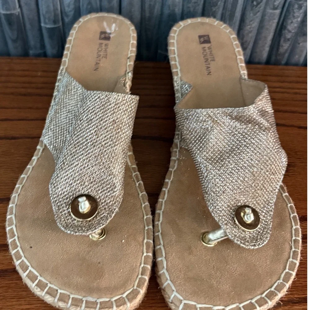 White Mountain Beachball Gold Metallic Espadrille Wedge Sandals Womens 8.5M